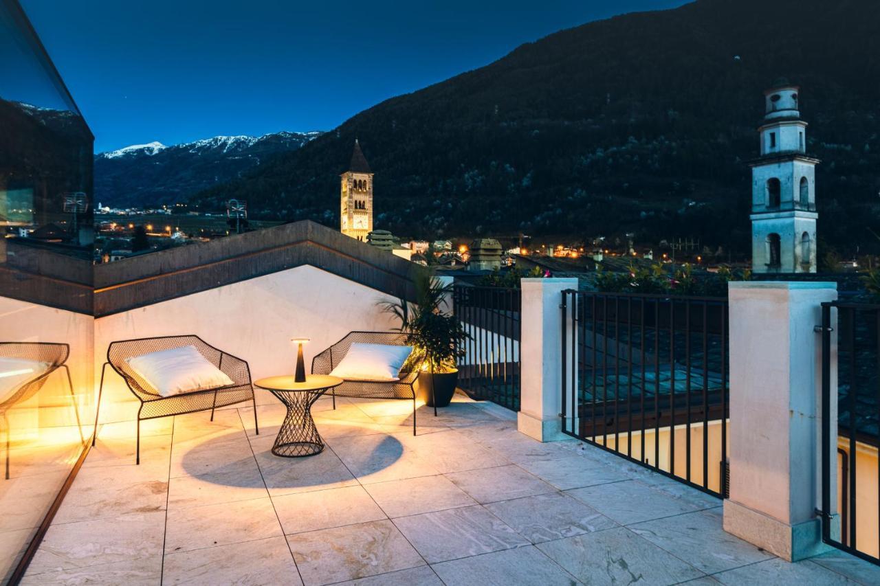 Domus Cavour Rooms&Suites Tirano Exterior photo